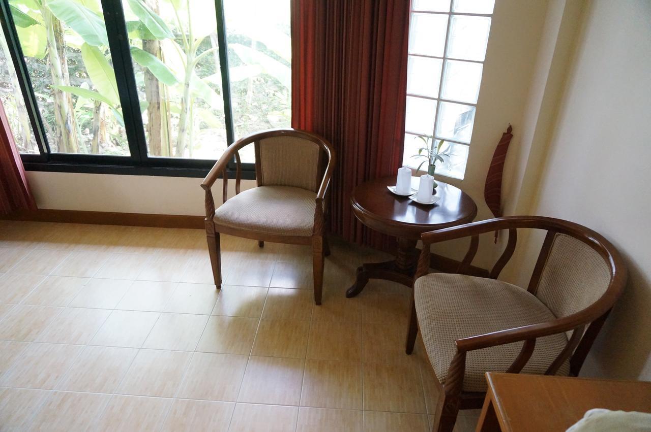 Country Lake View Hotel 수판 부리 외부 사진