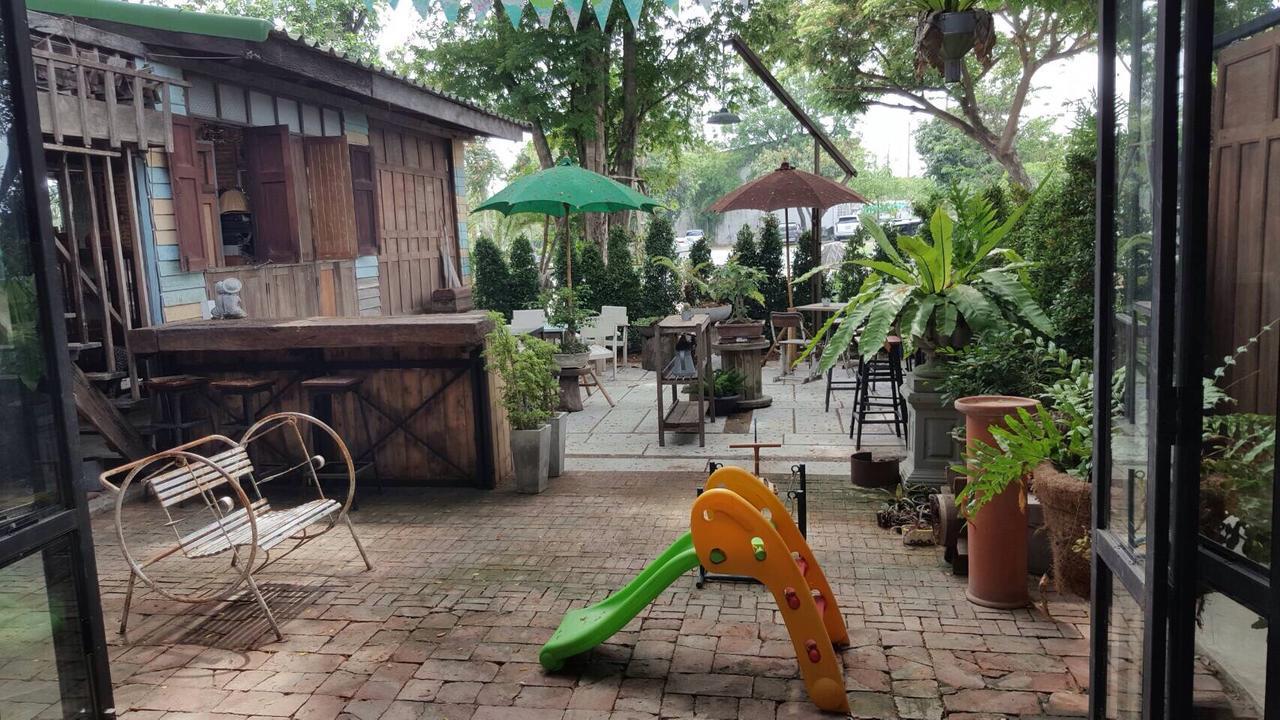 Country Lake View Hotel 수판 부리 외부 사진
